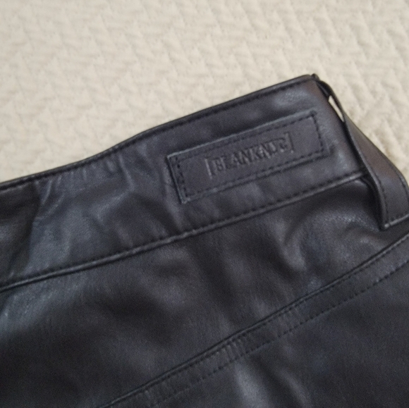Blank NYC Black Faux Leather Shorts Flouncy Vegan Size 31 - Picture 11 of 14